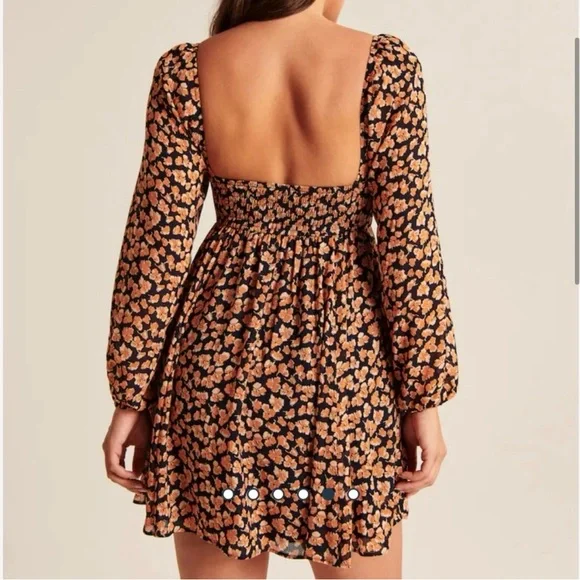 🫎ABERCROMBIE Long Sleeve Babydoll Mini Dress in Floral Print - Picture 4 of 11